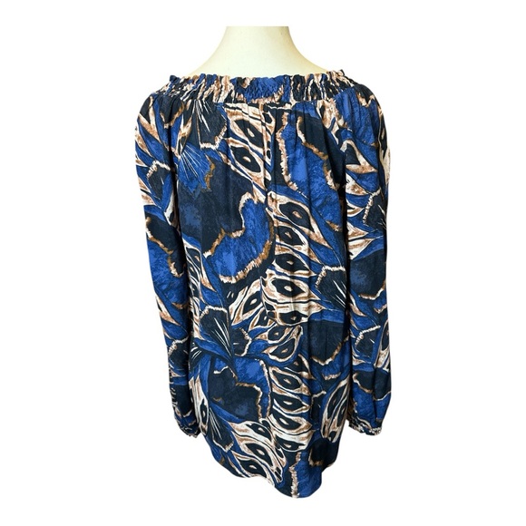 Lovestitch Relaxed Graphic Blouse - Picture 4 of 10